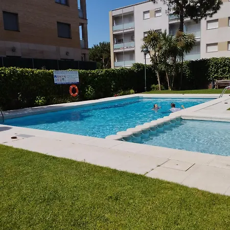 Vivalidays Lara - Fenals - Apartman *